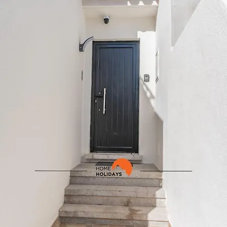 بيت للعطل #050 With Pool, Strip High Speed Wifi